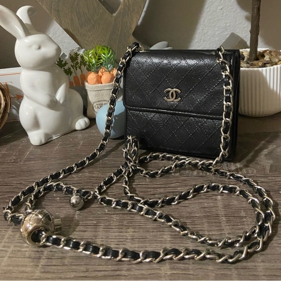 💣⛓️ Chanel Mini Pearl Crush Wallet on Chain Adjustable Waist Bag to Crossbody - Picture 2 of 13